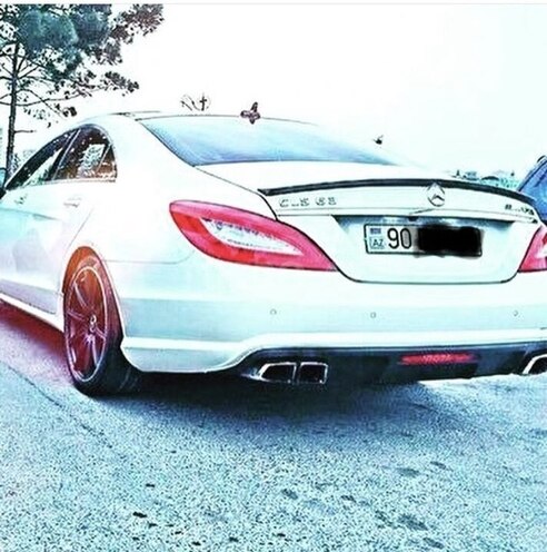 Mercedes CLS 63 AMG 2010, 137,998 km - 5.5 l - Bakı