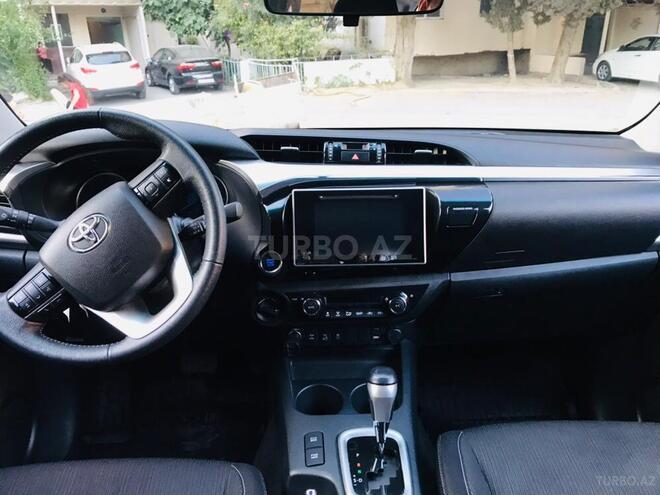 Toyota Hilux 2016, 65,000 km - 2.8 l - Bakı