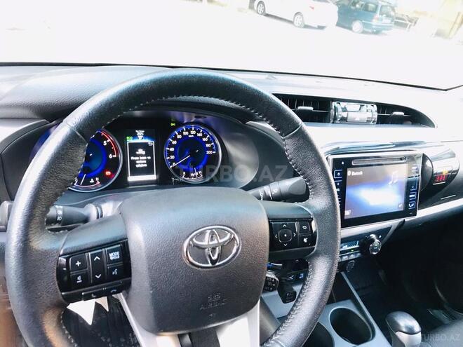 Toyota Hilux 2016, 65,000 km - 2.8 l - Bakı