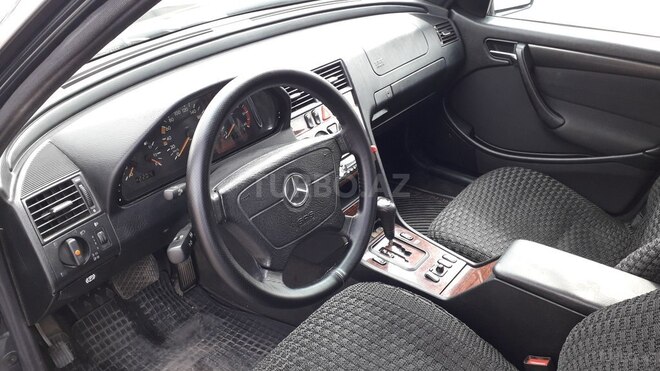 Mercedes C 220 2000, 321,200 km - 2.2 l - Bakı