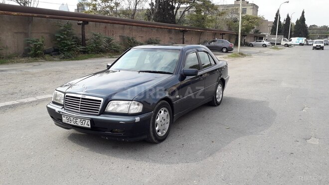 Mercedes C 220 2000, 321,200 km - 2.2 l - Bakı