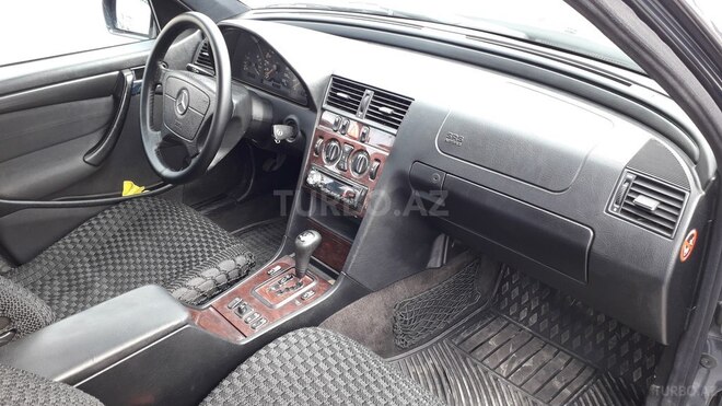 Mercedes C 220 2000, 321,200 km - 2.2 l - Bakı