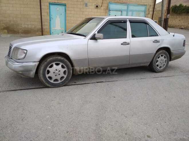 Mercedes E 200 1994, 156,000 km - 2.0 l - Bakı