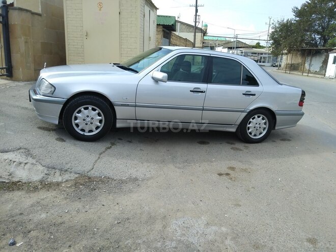 Mercedes C 240 1997, 210,000 km - 2.4 l - Bakı