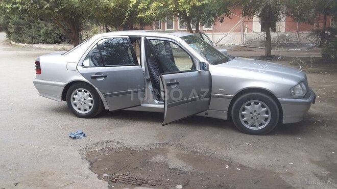 Mercedes C 180 1998, 275,000 km - 1.8 l - Cəlilabad