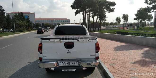 Mitsubishi L200 2011, 162,096 km - 2.5 l - Bakı