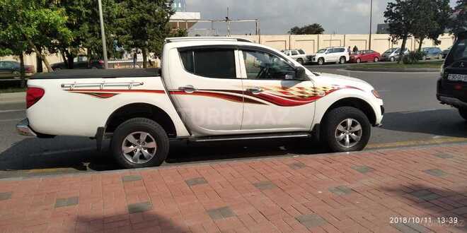 Mitsubishi L200 2011, 162,096 km - 2.5 l - Bakı