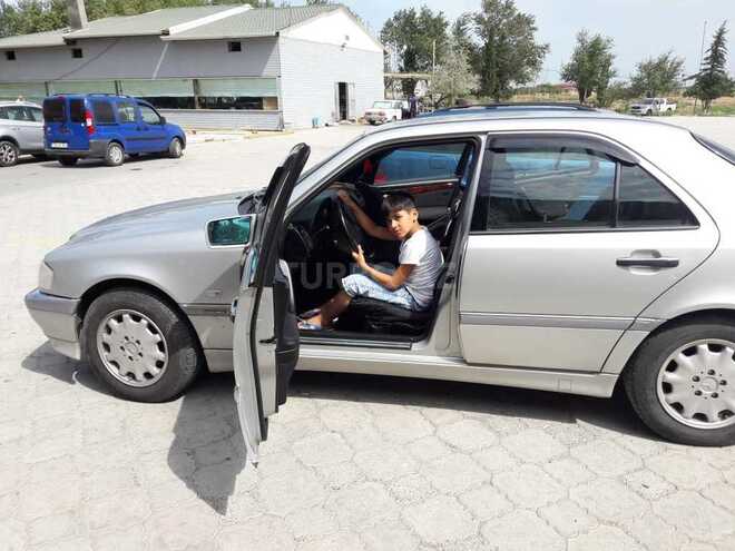 Mercedes C 200 2000, 147,000 km - 0.2 l - Bakı