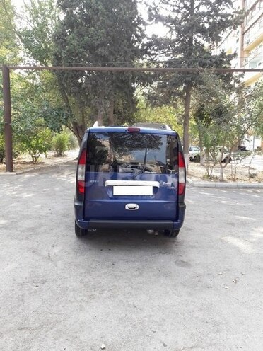 Fiat Doblo 2004, 387,000 km - 1.9 l - Bakı