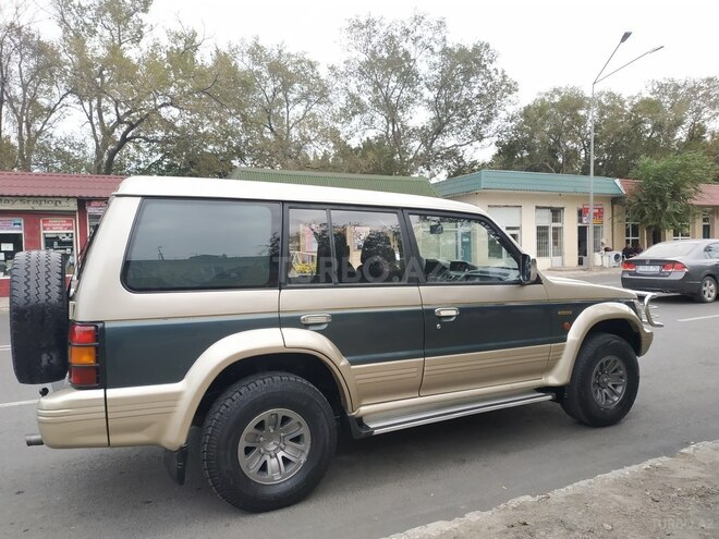 Mitsubishi Pajero 1993, 254,563 km - 2.5 l - Sumqayıt