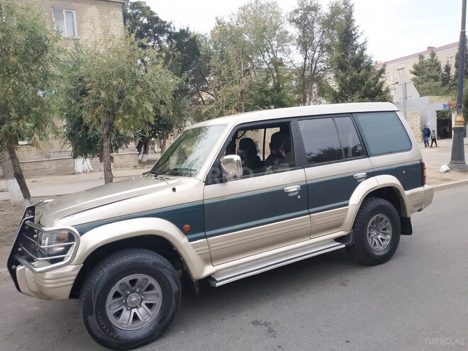 Mitsubishi Pajero 1993, 254,563 km - 2.5 l - Sumqayıt