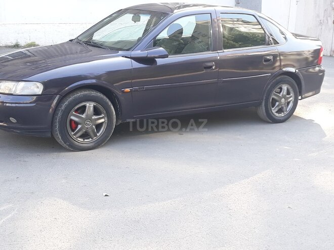 Opel Vectra 1996, 380,000 km - 1.8 л - Bakı