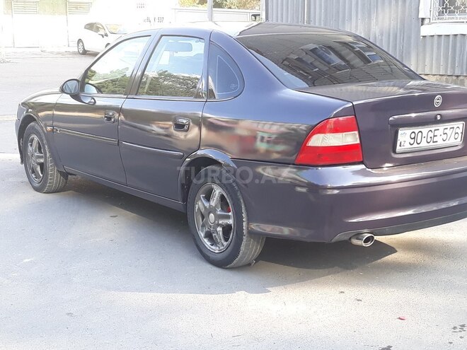 Opel Vectra 1996, 380,000 km - 1.8 л - Bakı