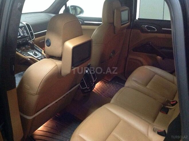 Porsche Cayenne Turbo 2012, 107,500 km - 4.8 л - Bakı