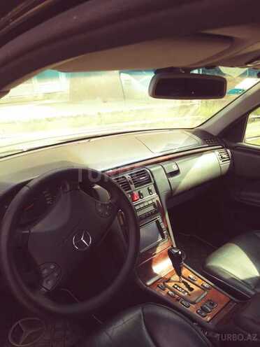Mercedes C 220 2001, 287,000 km - 2.2 l - Bakı