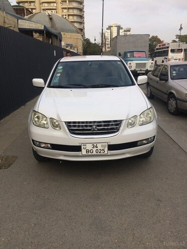 Mitsubishi Airtrek 2001, 260,000 km - 2.0 л - Bakı