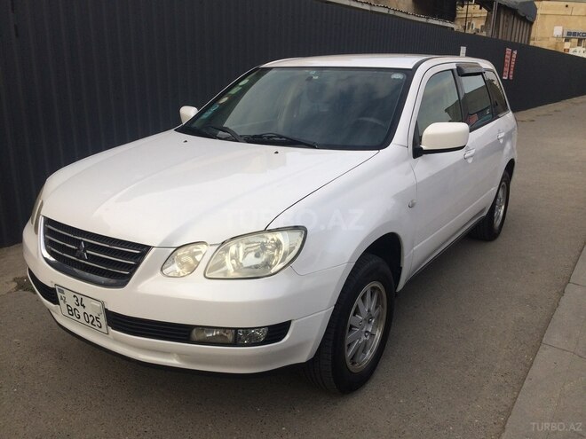 Mitsubishi Airtrek 2001, 260,000 km - 2.0 л - Bakı