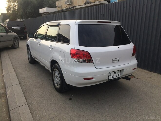 Mitsubishi Airtrek 2001, 260,000 km - 2.0 л - Bakı