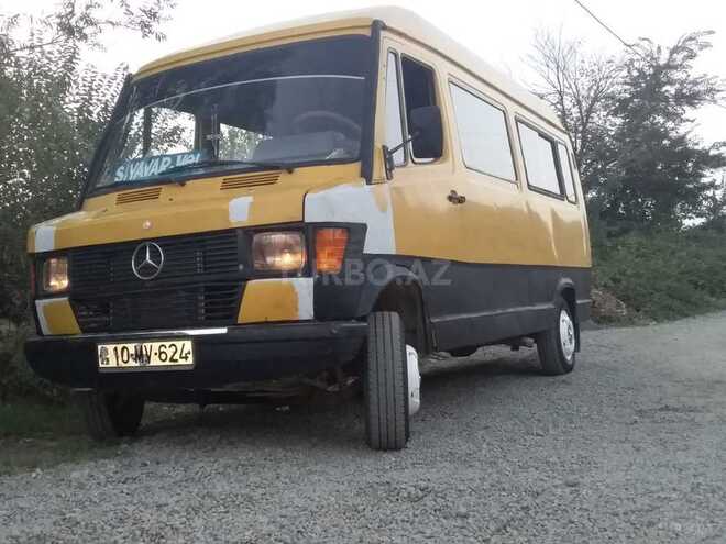 Mercedes 208 D 2002, 3,345,896 km - 1.9 l - Tovuz