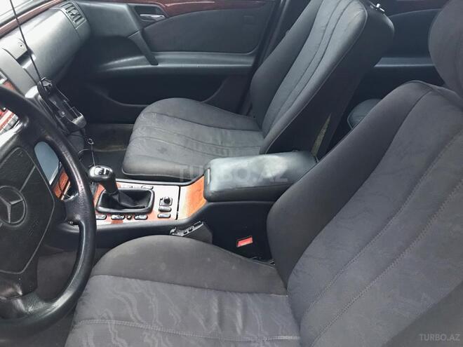 Mercedes E 220 1999, 312,000 km - 2.2 л - Lənkəran
