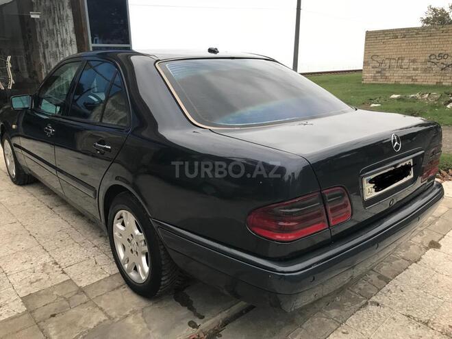 Mercedes E 220 1999, 312,000 km - 2.2 л - Lənkəran