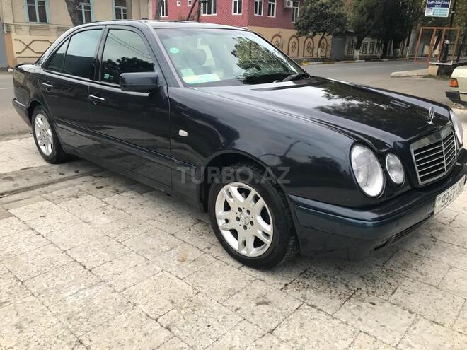 Mercedes E 220 1999, 312,000 km - 2.2 л - Lənkəran