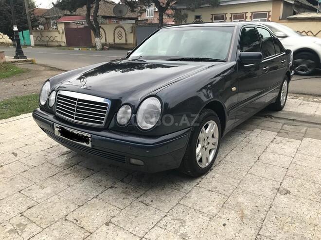 Mercedes E 220 1999, 312,000 km - 2.2 л - Lənkəran