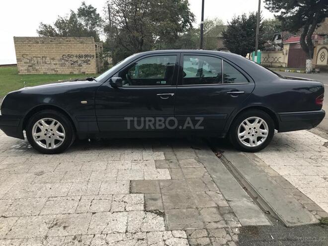 Mercedes E 220 1999, 312,000 km - 2.2 л - Lənkəran