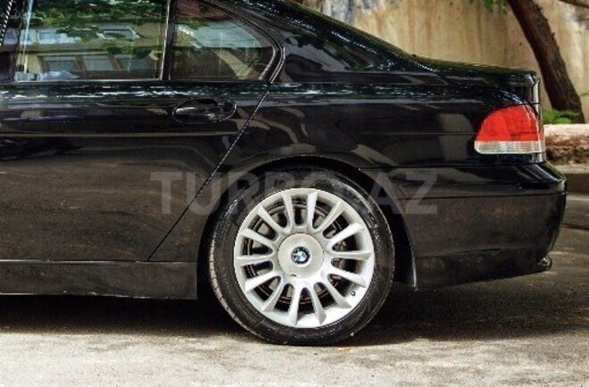BMW 745 2004, 287,077 km - 4.4 л - Bakı