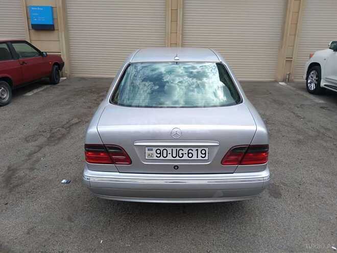 Mercedes E 200 1999, 215,000 km - 2.0 l - Bakı