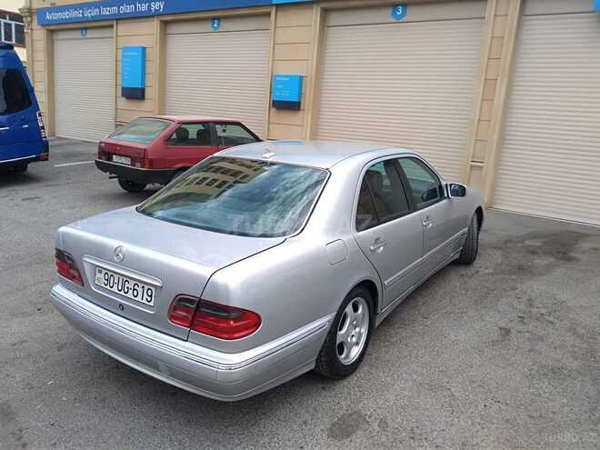 Mercedes E 200 1999, 215,000 km - 2.0 l - Bakı