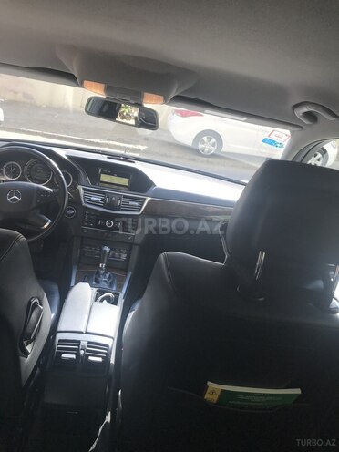 Mercedes E 220 2011, 138,000 km - 2.2 л - Bakı