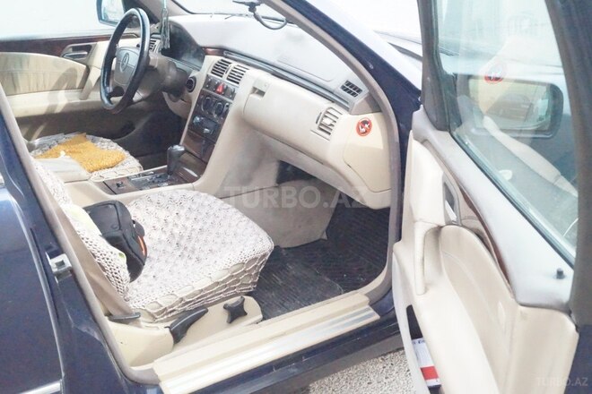 Mercedes E 220 1996, 370,000 km - 2.2 л - Bakı