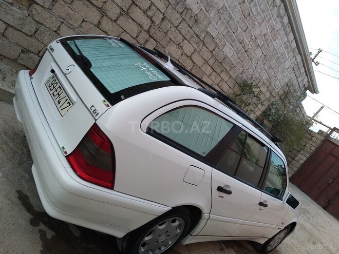 Mercedes C 220 1999, 260,000 km - 2.2 l - Bakı
