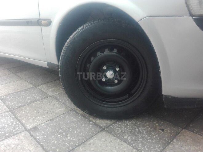 Opel Vectra 1999, 310,000 km - 1.8 л - Quba