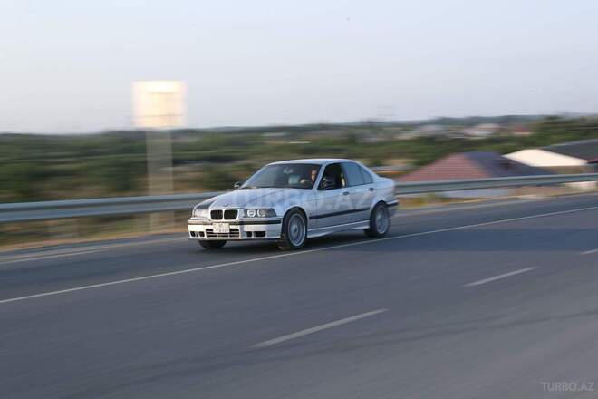 BMW 320 1998, 337,255 km - 2.0 l - Bakı