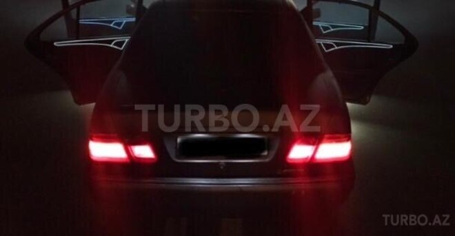 Mercedes E 230 1995, 345,678 km - 2.3 l - Sumqayıt