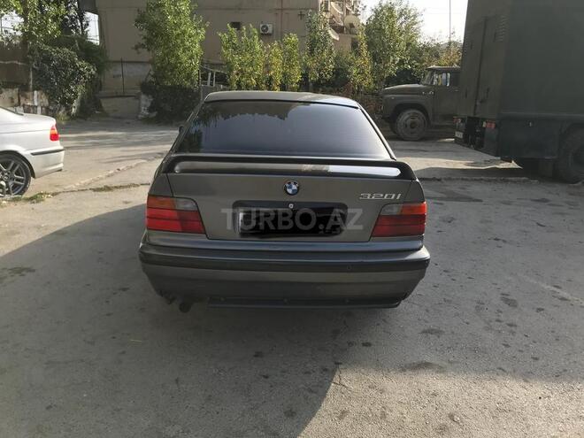 BMW 320 1992, 300,000 km - 2.0 l - Bakı