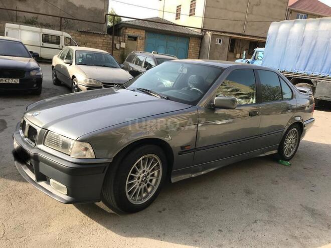 BMW 320 1992, 300,000 km - 2.0 l - Bakı