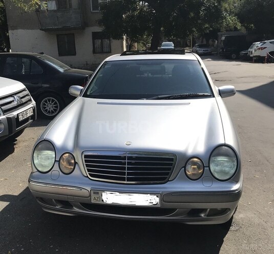 Mercedes E 280 2000, 199,000 km - 2.8 л - Bakı