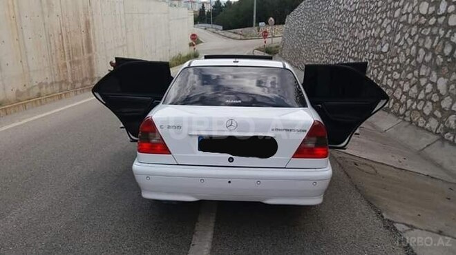 Mercedes C 200 1998, 286,000 km - 2.0 l - Bakı