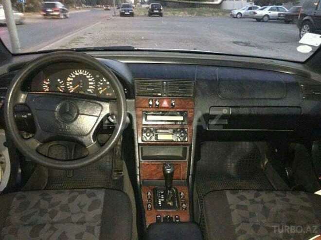 Mercedes C 200 1998, 286,000 km - 2.0 l - Bakı