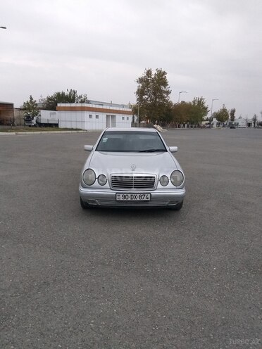Mercedes E 200 1996, 308,888 km - 2.0 l - Yevlax