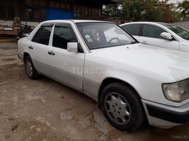 Mercedes E 200 1993, 309,931 km - 0.2 l - Bakı