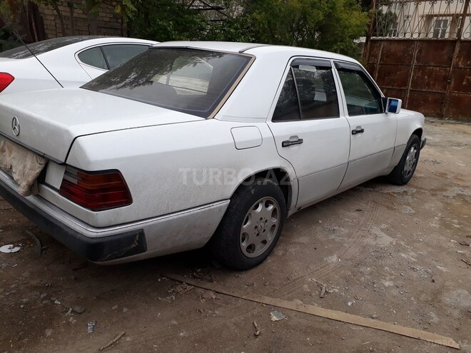 Mercedes E 200 1993, 309,931 km - 0.2 l - Bakı