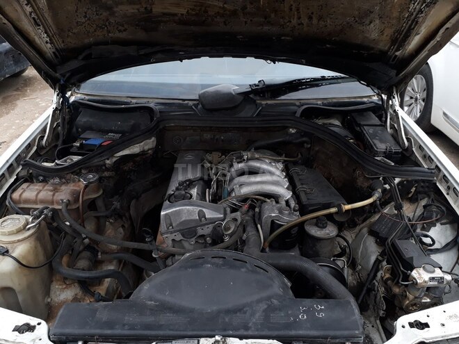 Mercedes E 200 1993, 309,931 km - 0.2 l - Bakı