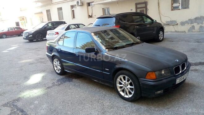 BMW 318 1991, 389,000 km - 1.8 l - Bakı