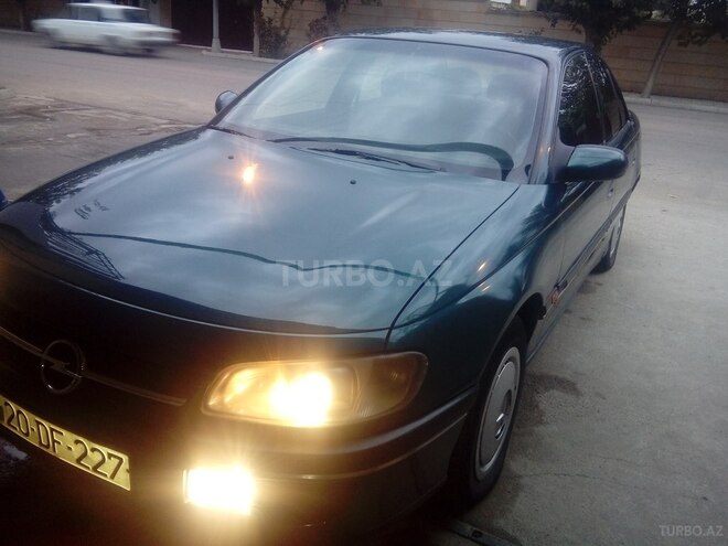 Opel Omega 1998, 280,000 km - 2.0 l - Biləsuvar