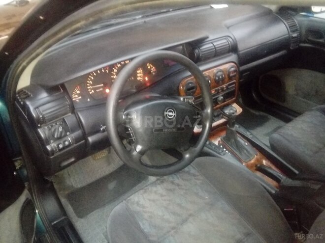 Opel Omega 1998, 280,000 km - 2.0 l - Biləsuvar