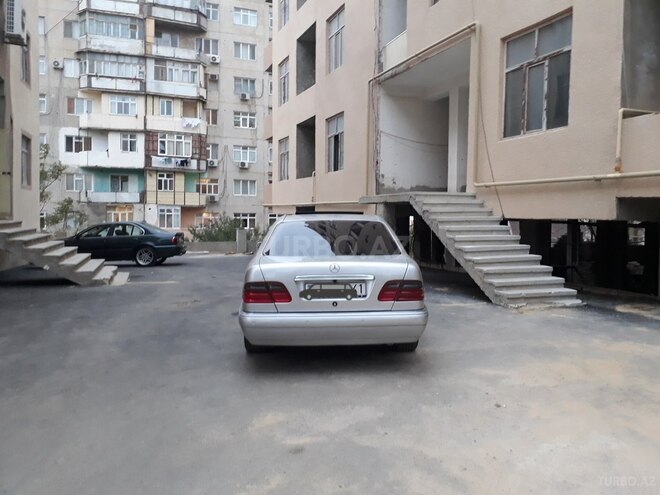 Mercedes E 320 1997, 436,000 km - 3.2 л - Bakı